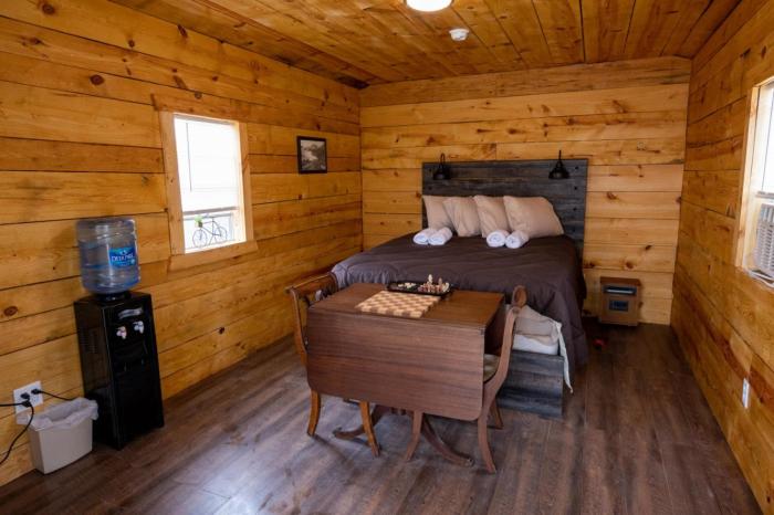 canal cabins