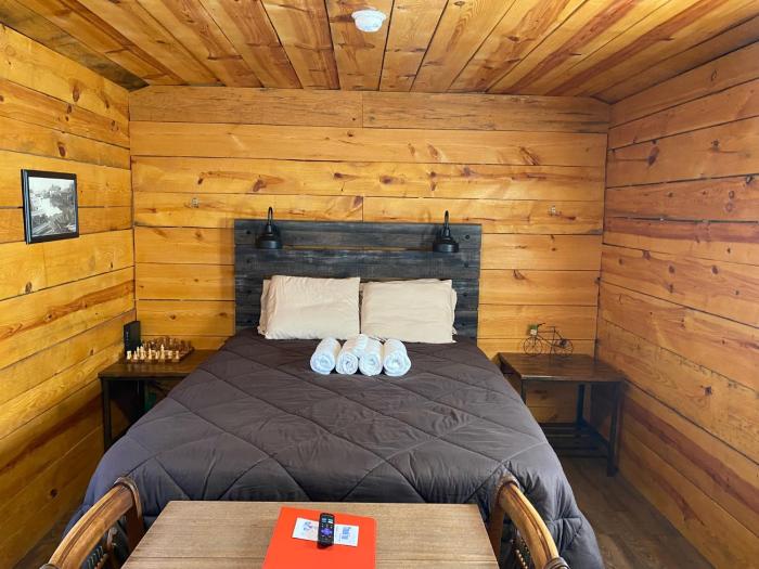 canal cabins