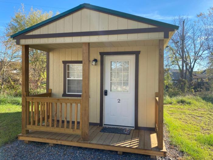 canal cabins