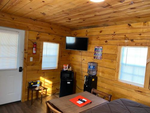 canal cabins