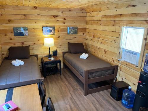 canal cabins