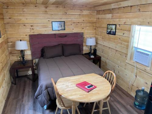 canal cabins