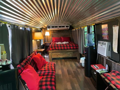 canal cabins