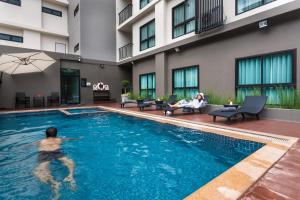 cmor by recall hotels chiang mai
