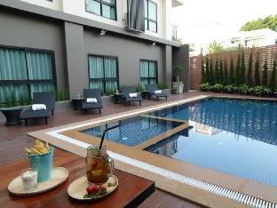 cmor by recall hotels chiang mai