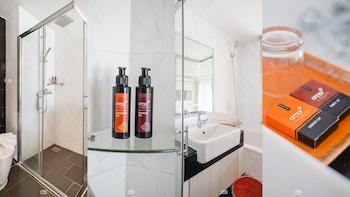 cmor by recall hotels chiang mai