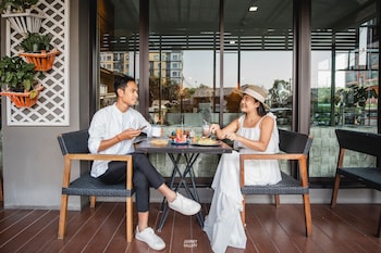 cmor by recall hotels chiang mai