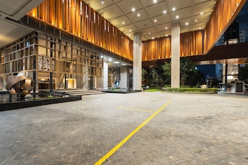 harmony luxury suites at lucentia bbcc