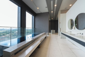 harmony luxury suites at lucentia bbcc