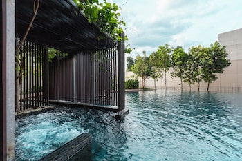 harmony luxury suites at lucentia bbcc