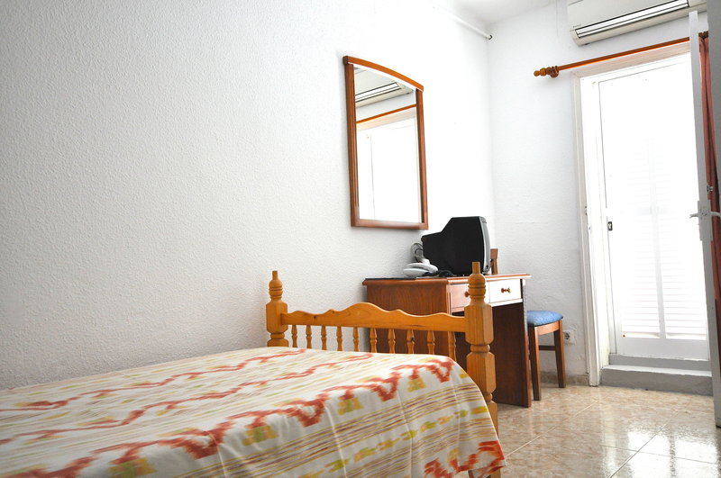 hotel houm nets adults only