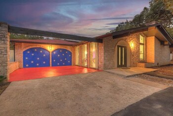 whitewater river house game room firepit walking distance to whitewater amphitheater
