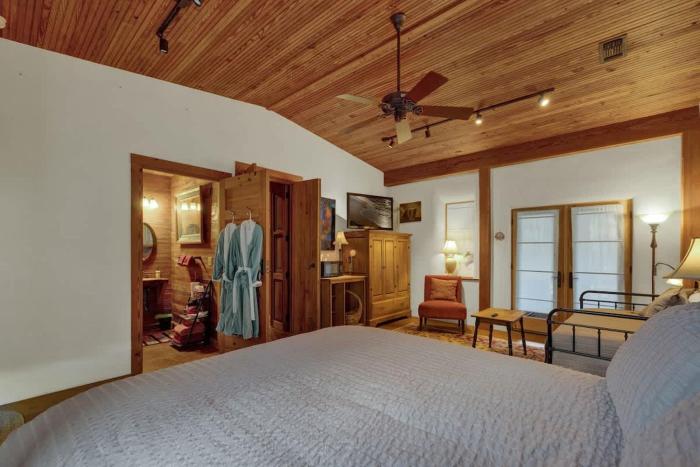 the willows casa grande sundown suite sleeps 13 close to main st