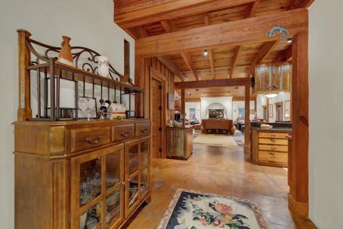 the willows casa grande sundown suite sleeps 13 close to main st