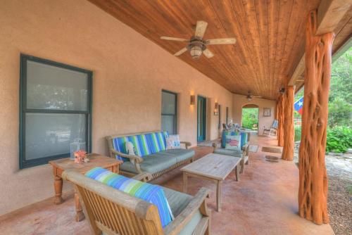 the willows casa grande sundown suite sleeps 13 close to main st