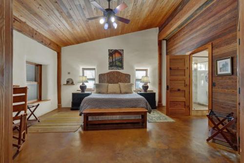 the willows casa grande sundown suite sleeps 13 close to main st