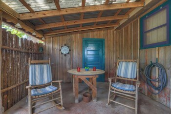 nandina cottage hot tub four minutes to marktplatz