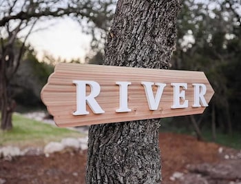 Serene Getaway Nestled In The Tx Hill Country!,,3 star