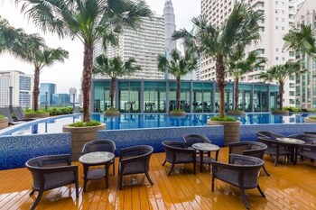 vortex suites klcc yonder twin tower