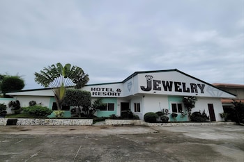 jewelry resort and villas tagaytay