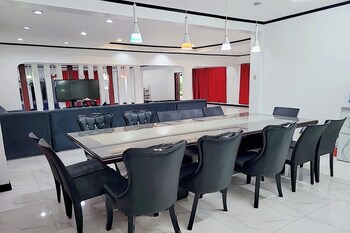 Jewelry Resort And Villas Tagaytay,,4 star