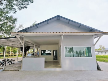 Suvarn Gleaw Thong Resort,,3 star