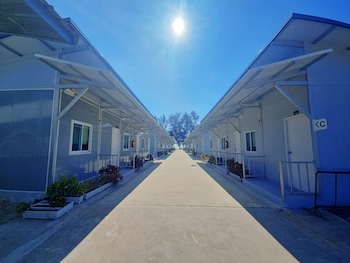 Suvarn Gleaw Thong Resort,,3 star
