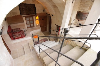 georgios cave cappadocia