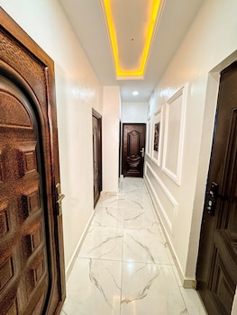 A Luxurious Single Room - The Paletinos,,2 star
