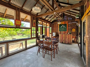 Shine Villa Sukhothai,,4 star