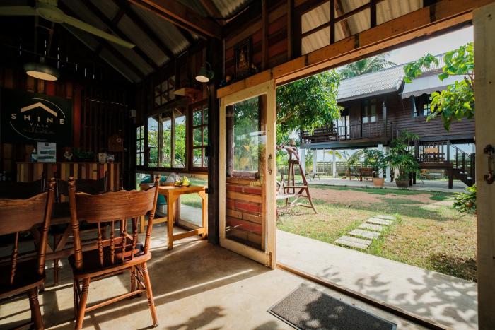 shine villa sukhothai