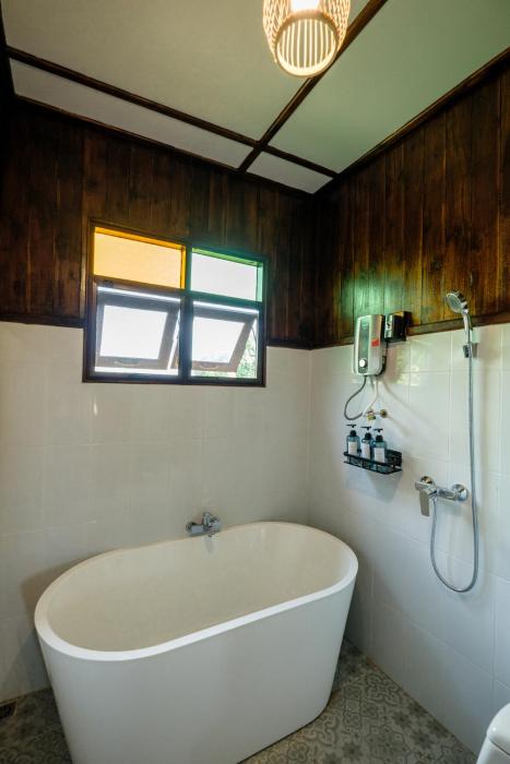 shine villa sukhothai