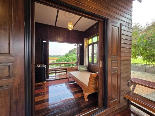 shine villa sukhothai