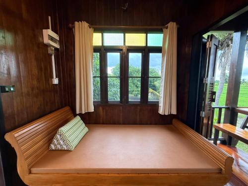 shine villa sukhothai
