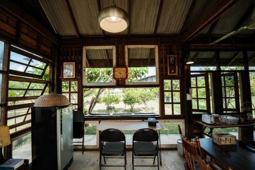 shine villa sukhothai