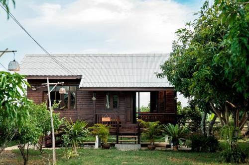 shine villa sukhothai