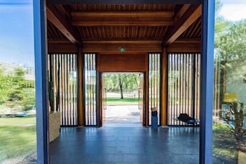 Beijing Xiaotang Yipiao Hot Spring Resort,,4 star