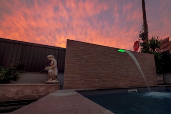 Gold Coast Photography Inn,,4 star