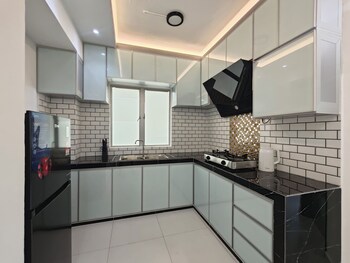 Tiara Desaru By Antlerzone,,2 star
