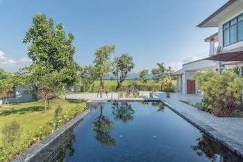 The Garden Pool Villa Resort At Doisaket,,4 star