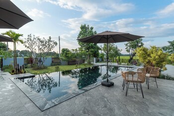 The Garden Pool Villa Resort At Doisaket,,4 star
