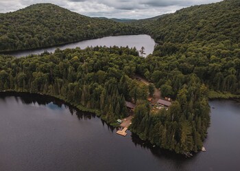 Huttopia Les 2 Lacs - Laurentides,,1 star