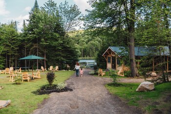 huttopia les 2 lacs laurentides