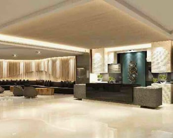 Live Just Steps Away From Mall Of Asia,,3 star