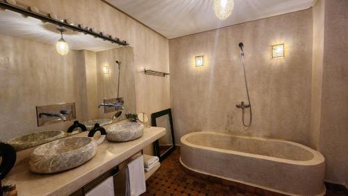 riad lily