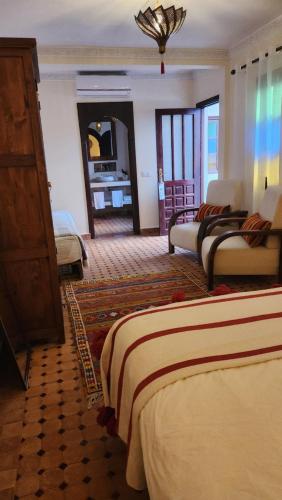 riad lily