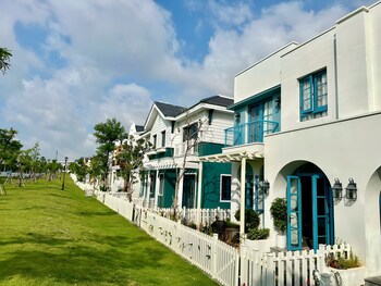 luxury 3 br windsea villa novaworld pt