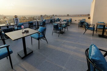 dar pyramids view inn