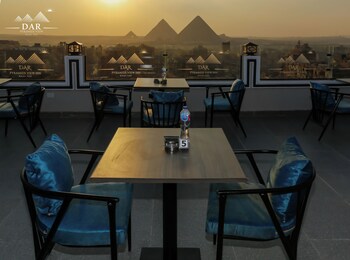 dar pyramids view inn