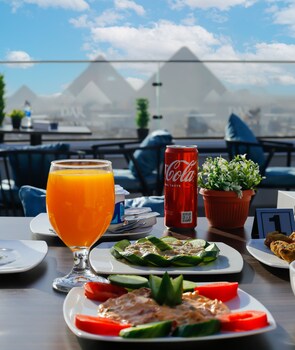 dar pyramids view inn
